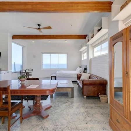 Upscale Cliffside Studio With Ocean Views North Bondi سيدني المظهر الخارجي الصورة