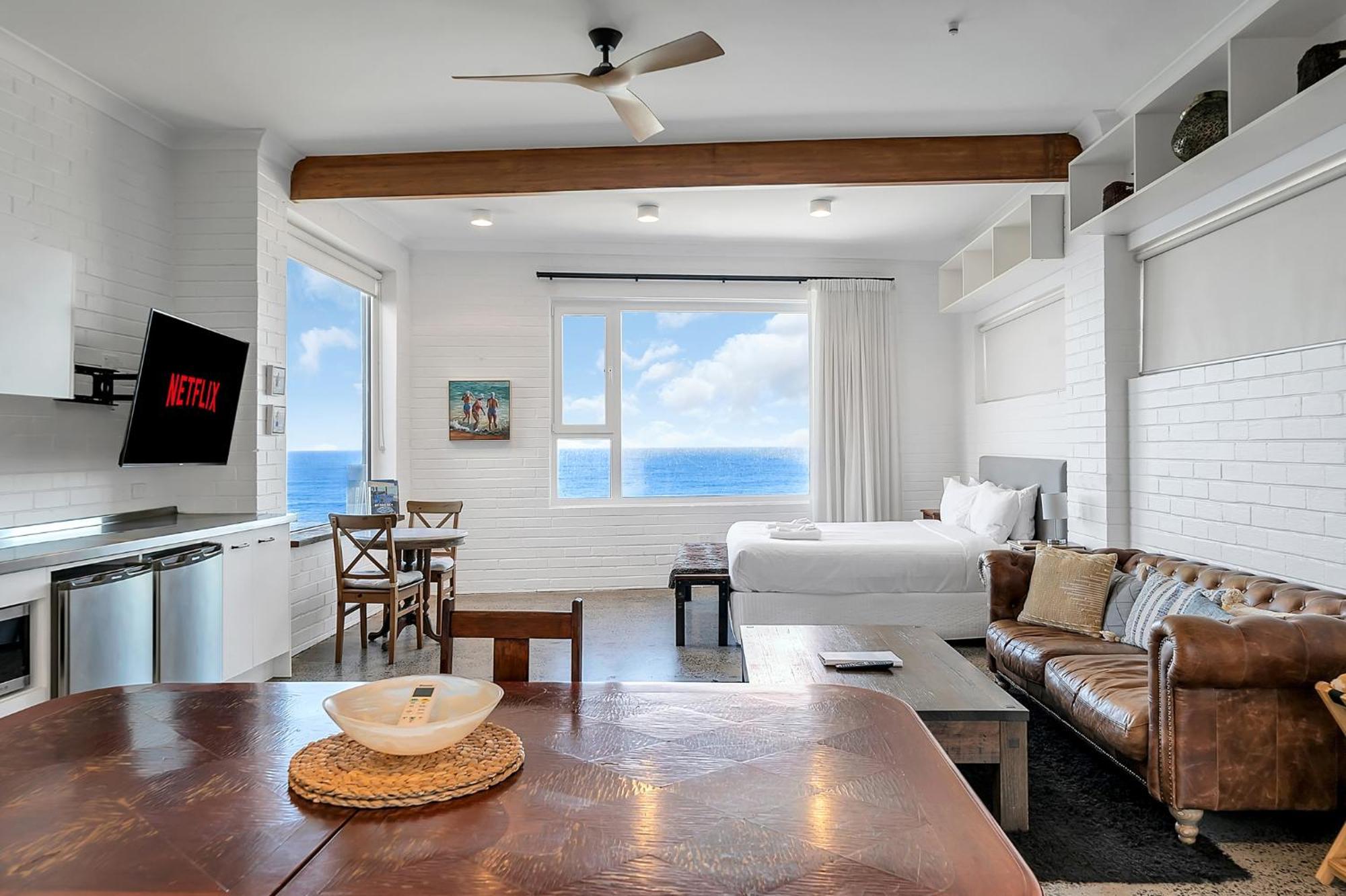Upscale Cliffside Studio With Ocean Views North Bondi سيدني المظهر الخارجي الصورة