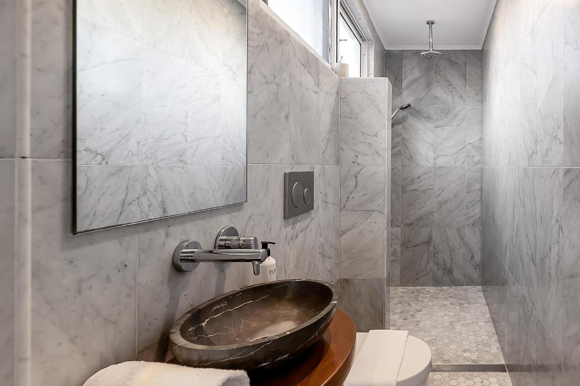 Upscale Cliffside Studio With Ocean Views North Bondi سيدني المظهر الخارجي الصورة
